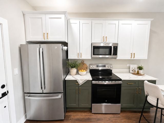 3823 W Wabansia Avenue, Chicago, IL 60647