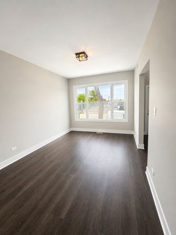 3823 W Wabansia Avenue, Chicago, IL 60647