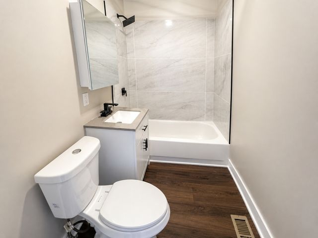3823 W Wabansia Avenue, Chicago, IL 60647