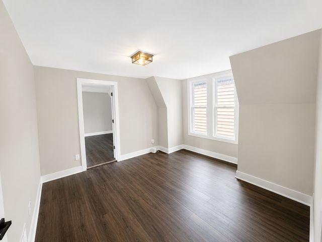 3823 W Wabansia Avenue, Chicago, IL 60647