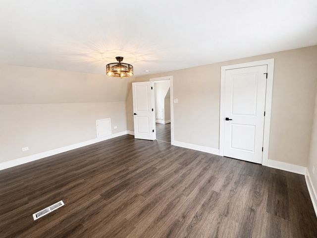 3823 W Wabansia Avenue, Chicago, IL 60647