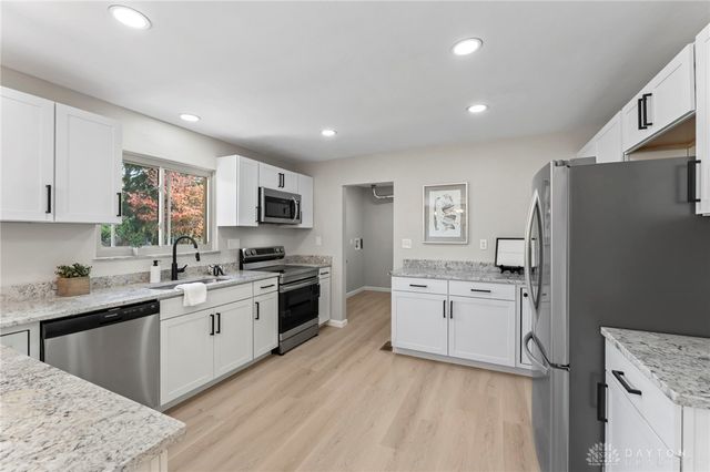 1010 Renown Road, Beavercreek, OH 45430