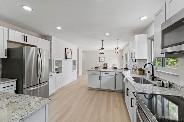 1010 Renown Road, Beavercreek, OH 45430