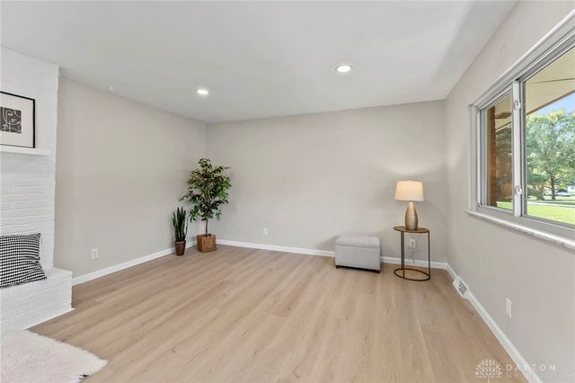 1010 Renown Road, Beavercreek, OH 45430