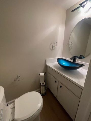 39508 Old Dominion Drive, Clinton Charter Township, MI 48038