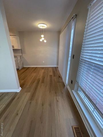 39508 Old Dominion Drive, Clinton Charter Township, MI 48038