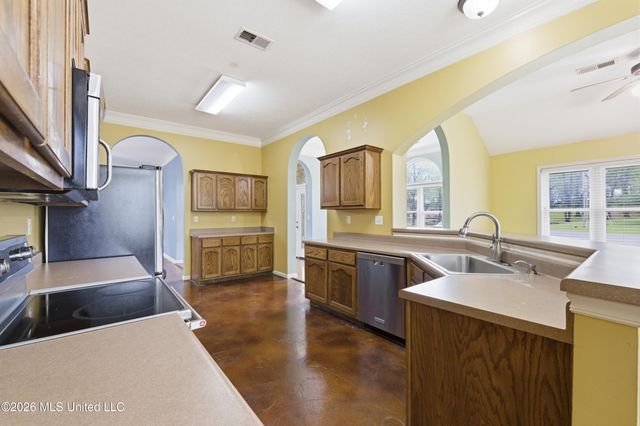 5562 Corey Cove, Horn Lake, MS 38637