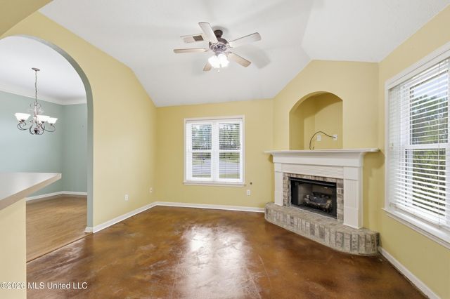 5562 Corey Cove, Horn Lake, MS 38637