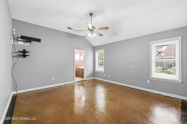 5562 Corey Cove, Horn Lake, MS 38637