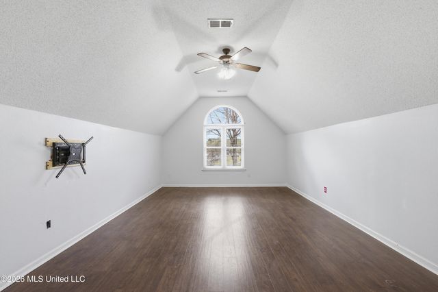 5562 Corey Cove, Horn Lake, MS 38637