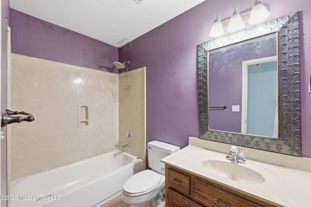 5562 Corey Cove, Horn Lake, MS 38637