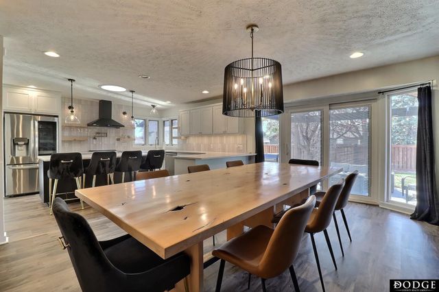 2225 Teakwood Drive, Fremont, NE 68025