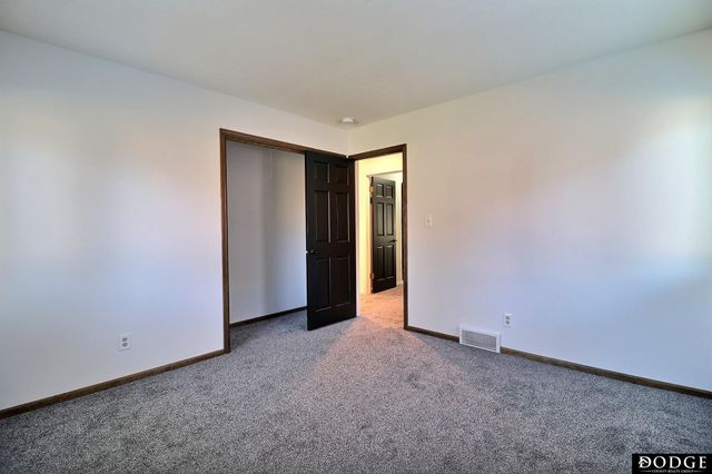 2225 Teakwood Drive, Fremont, NE 68025