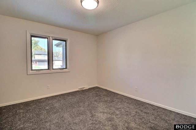 2225 Teakwood Drive, Fremont, NE 68025