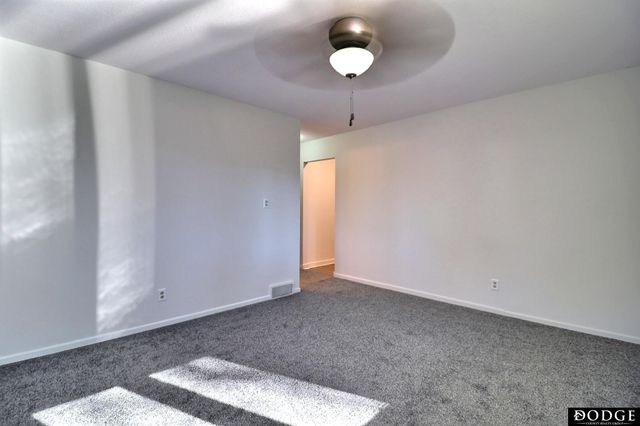 2225 Teakwood Drive, Fremont, NE 68025