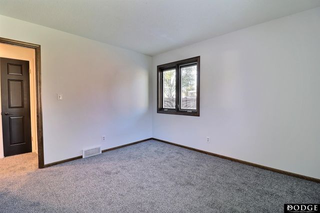 2225 Teakwood Drive, Fremont, NE 68025