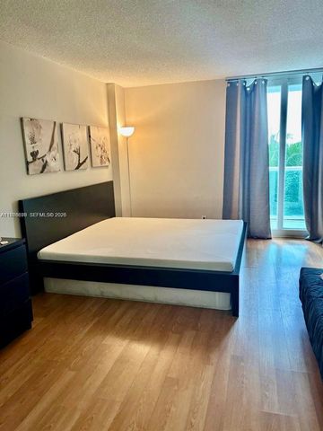 100 Bayview Dr 302, Sunny Isles Beach, FL 33160