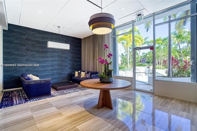 100 Bayview Dr 302, Sunny Isles Beach, FL 33160