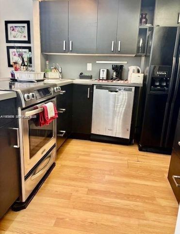 100 Bayview Dr 302, Sunny Isles Beach, FL 33160