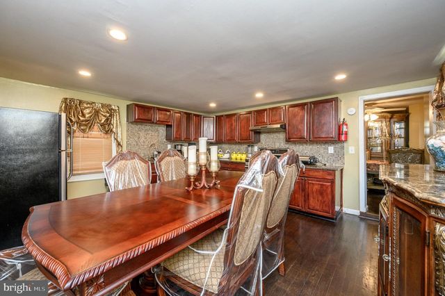 195 WASHINGTON ST, Mount Holly, NJ 08060