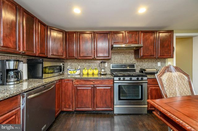 195 WASHINGTON ST, Mount Holly, NJ 08060