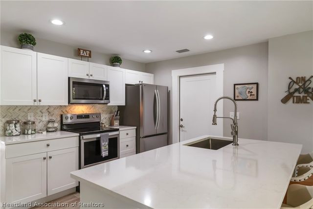 864 Peachtree Drive, Lake Placid, FL 33852