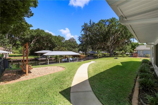 864 Peachtree Drive, Lake Placid, FL 33852