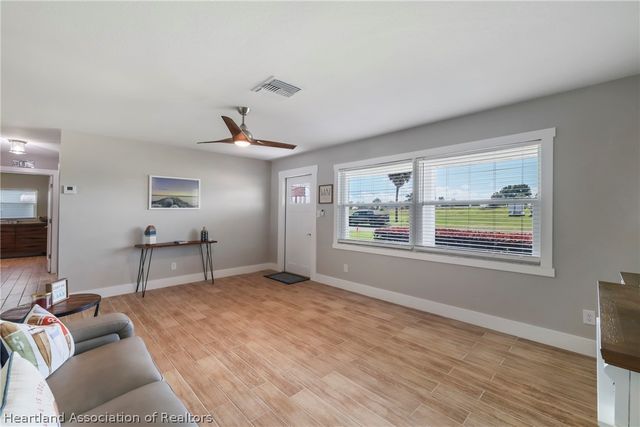 864 Peachtree Drive, Lake Placid, FL 33852