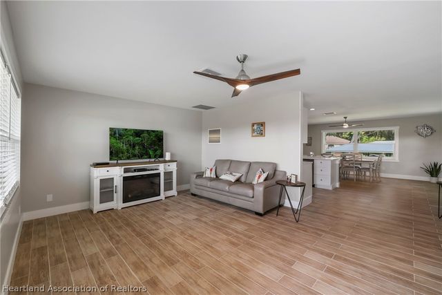 864 Peachtree Drive, Lake Placid, FL 33852