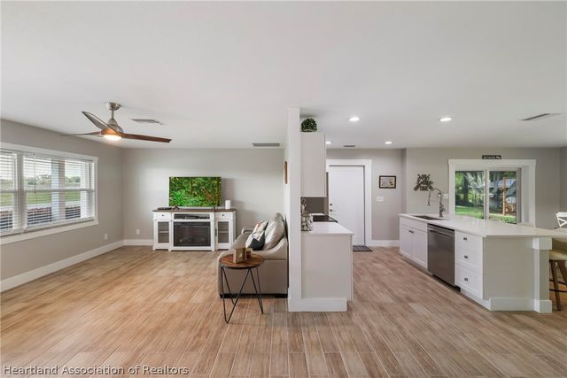 864 Peachtree Drive, Lake Placid, FL 33852