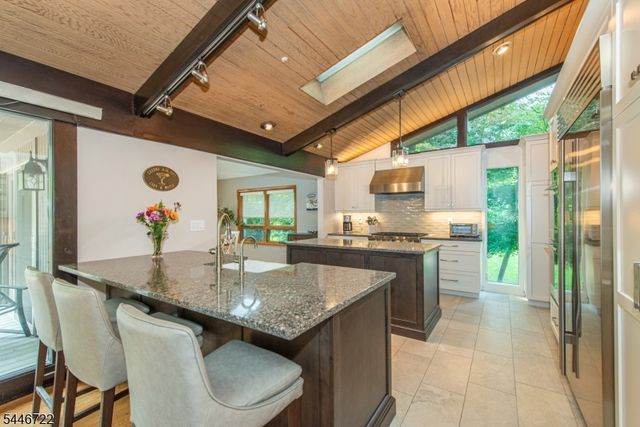 10 Reed Ct, Wayne Twp., NJ 07470
