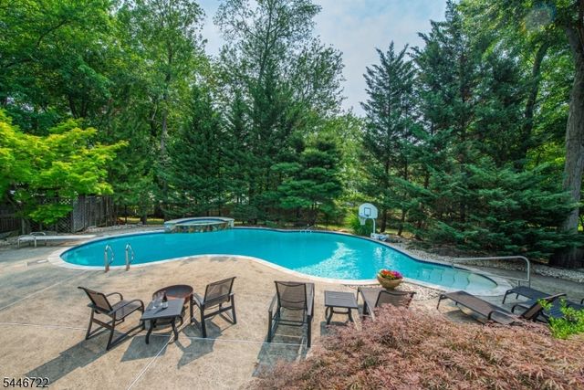 10 Reed Ct, Wayne Twp., NJ 07470
