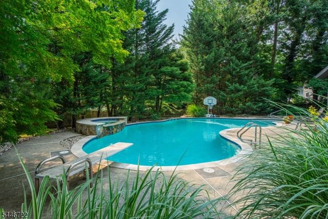 10 Reed Ct, Wayne Twp., NJ 07470