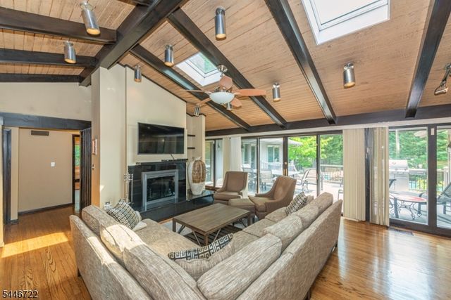 10 Reed Ct, Wayne Twp., NJ 07470
