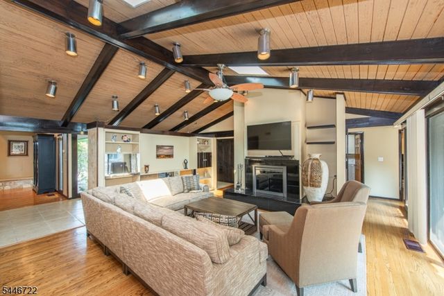 10 Reed Ct, Wayne Twp., NJ 07470
