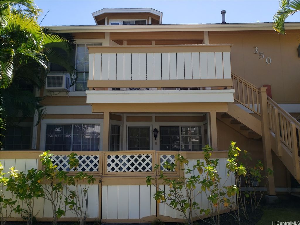 350 Mananai Place E, Honolulu, HI 96818