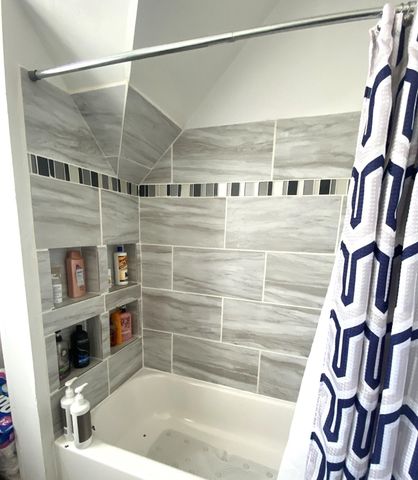 2012 N Ruby St, Spokane, WA 99207