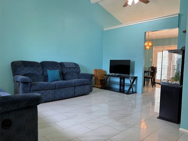537 E Bethany Drive, Allen, TX 75002