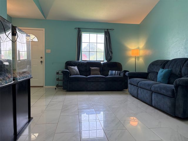 537 E Bethany Drive, Allen, TX 75002
