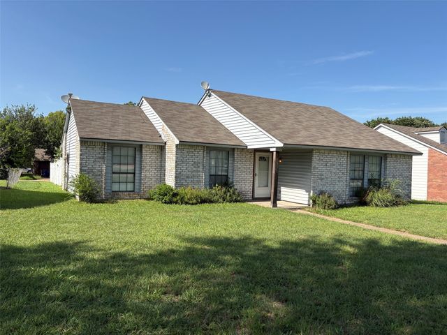 537 E Bethany Drive, Allen, TX 75002
