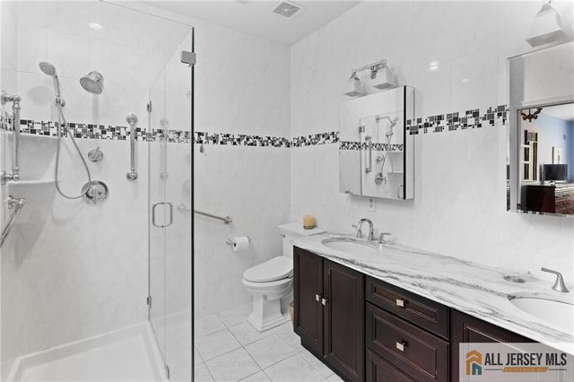 30 Wellington Place, Monroe, NJ 08831