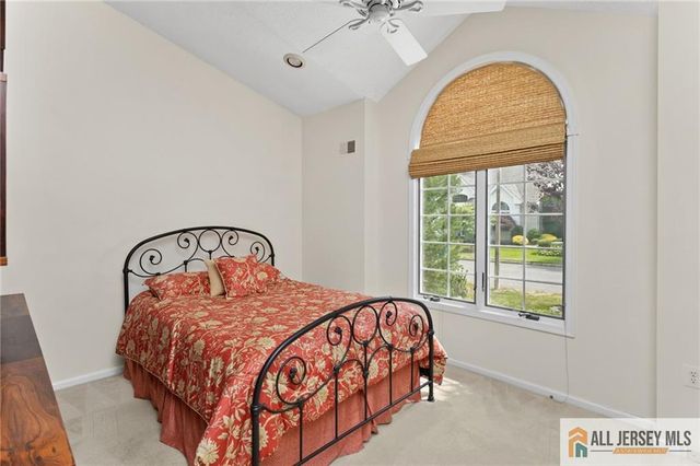 30 Wellington Place, Monroe, NJ 08831