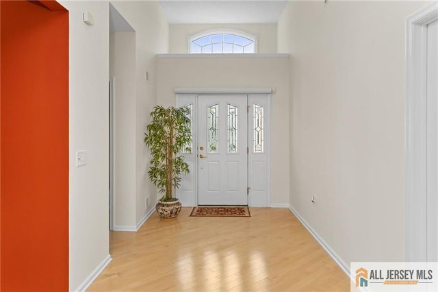 30 Wellington Place, Monroe, NJ 08831