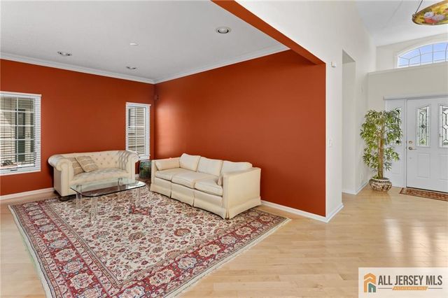 30 Wellington Place, Monroe, NJ 08831