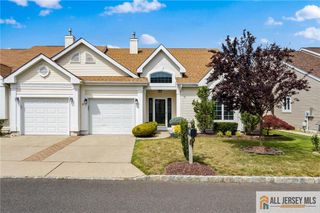 30 Wellington Place, Monroe, NJ 08831