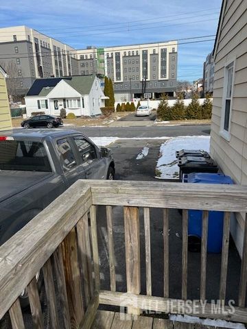 25 March Place, Fords, NJ 08863