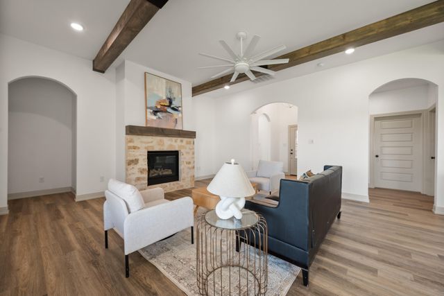 1001 N 5th Street, Wolfforth, TX 79382