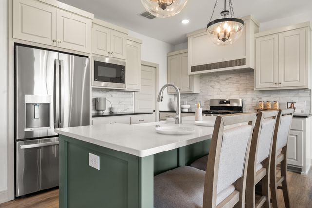 1001 N 5th Street, Wolfforth, TX 79382