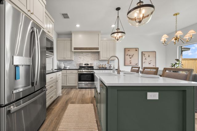 1001 N 5th Street, Wolfforth, TX 79382