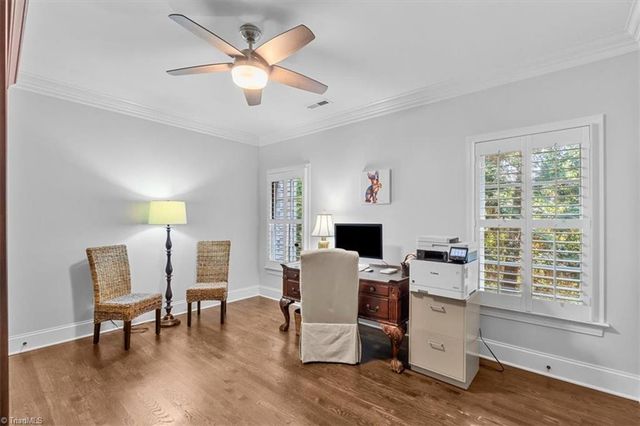 8 Blakeney Place, Greensboro, NC 27408